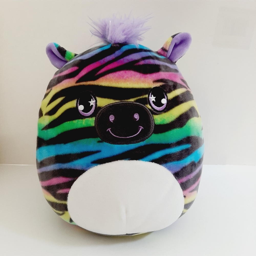 🍒 SQUISHMALLOWS Safiyah The Rainbow Tie-Dye Zebra Colorful 9"